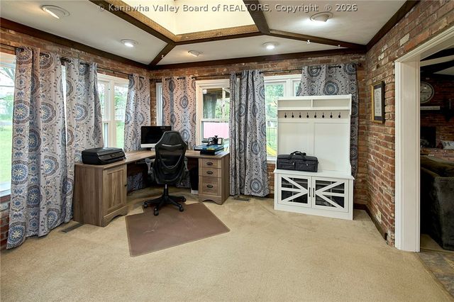 2024 Parkwood Road, Charleston, WV 25314