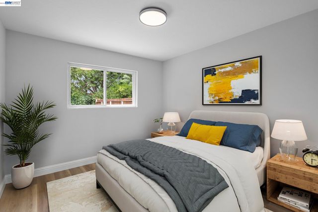 8526 Briarwood Ln, Dublin, CA 94568