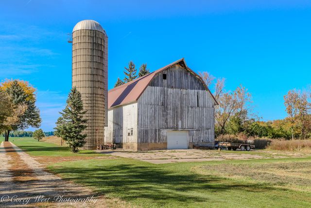 11N315 Mcgough Road, Hampshire, IL 60140