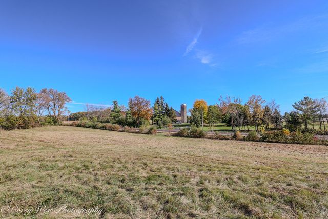 11N315 Mcgough Road, Hampshire, IL 60140