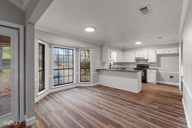 6108 Doncaster Drive, Shreveport, LA 71129