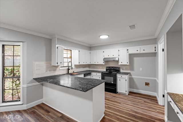 6108 Doncaster Drive, Shreveport, LA 71129