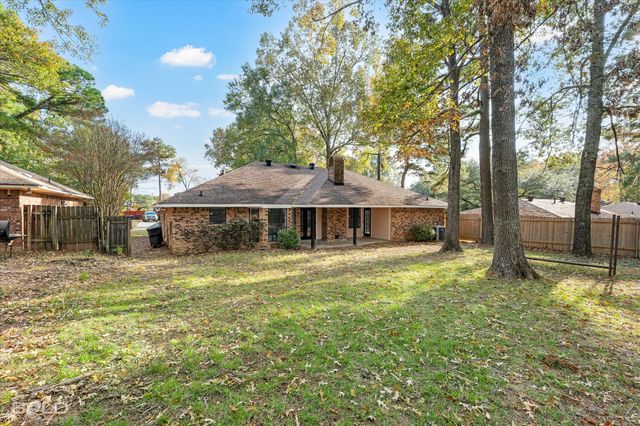 6108 Doncaster Drive, Shreveport, LA 71129