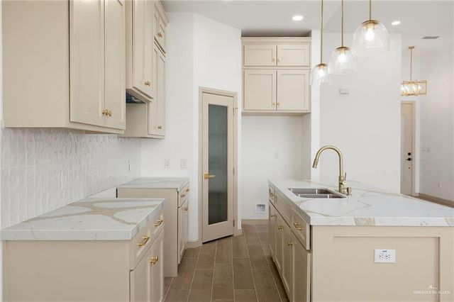 905 E 38th E Street, San Juan, TX 78589