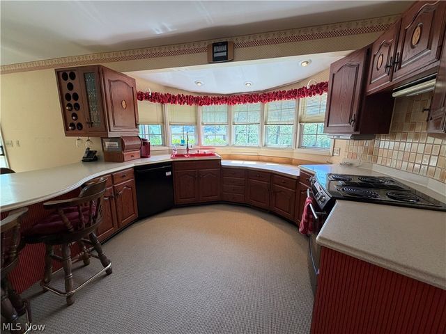 183 Varner Road, Walker, WV 26180