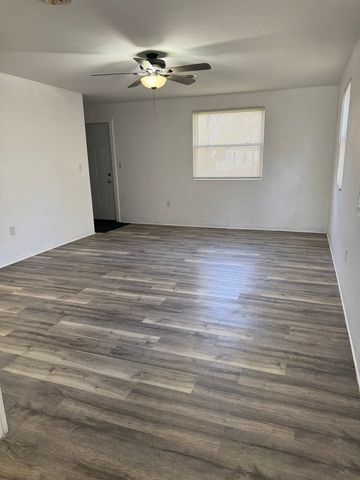 1103 37th St Ct, Moline, IL 61265