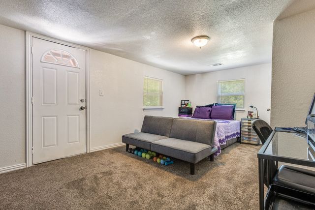1205 W Birge Street, Sherman, TX 75092