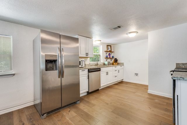 1205 W Birge Street, Sherman, TX 75092