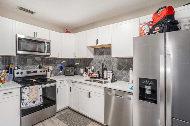 8430 QUARTER HORSE DRIVE, Riverview, FL 33578