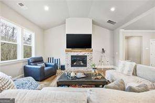265 Fountain Oak Way, Canton, GA 30114