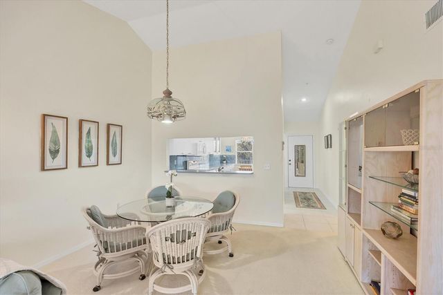 8735 OLDE HICKORY AVENUE 8303, Sarasota, FL 34238