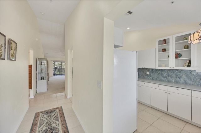 8735 OLDE HICKORY AVENUE 8303, Sarasota, FL 34238
