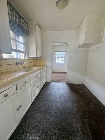 1325 Charleston, Montebello, CA 90640