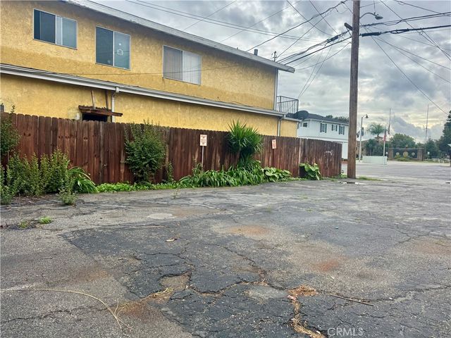 1325 Charleston, Montebello, CA 90640