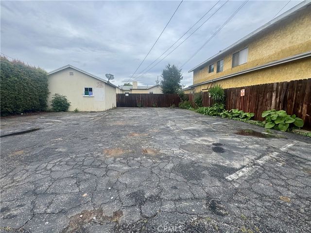 1325 Charleston, Montebello, CA 90640