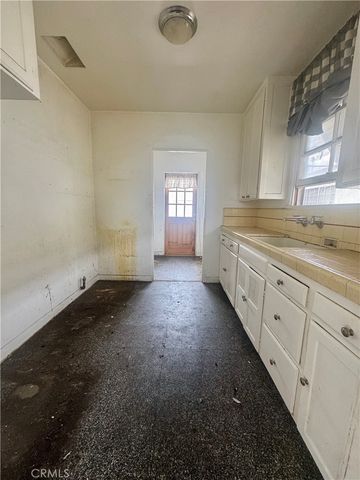 1325 Charleston, Montebello, CA 90640