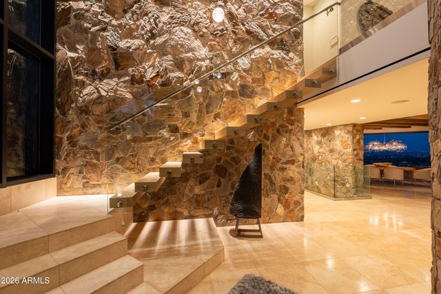 7701 N SILVERCREST Way, Paradise Valley, AZ 85253