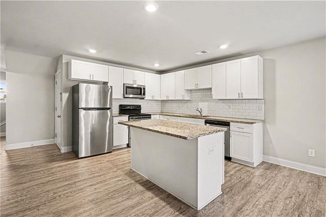 255 Dove Place, Social Circle, GA 30025