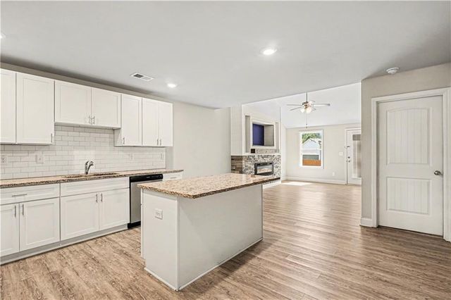 255 Dove Place, Social Circle, GA 30025