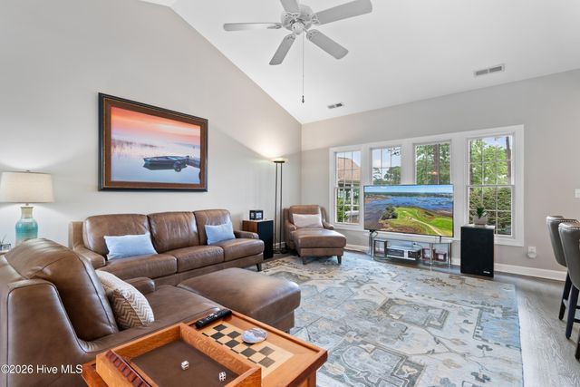 4387 Gauntlet Drive SE, Boiling Spring Lakes, NC 28461