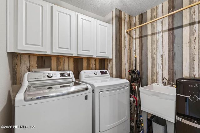 246 CODONA GLEN Drive, St. Johns, FL 32259