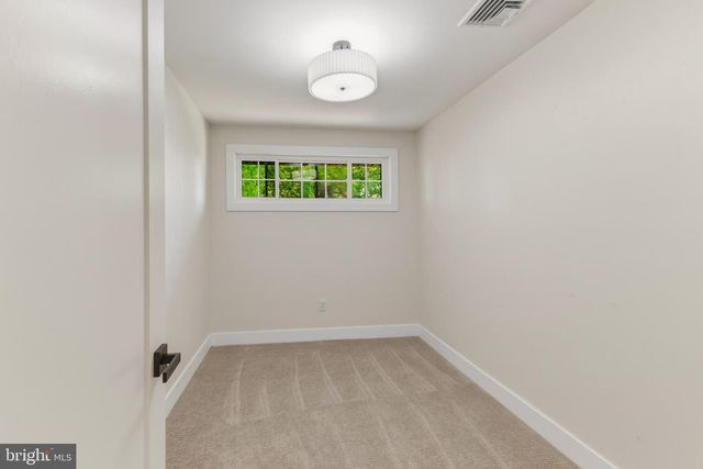 1025 MONMOUTH RD, Woodbury, NJ 08096