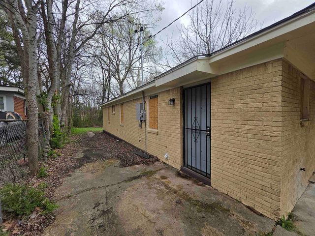 838 CROCKETT ST, Memphis, TN 38107