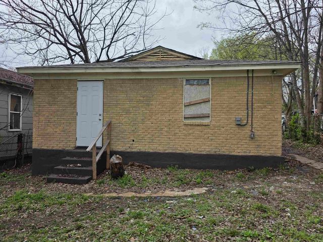 838 CROCKETT ST, Memphis, TN 38107