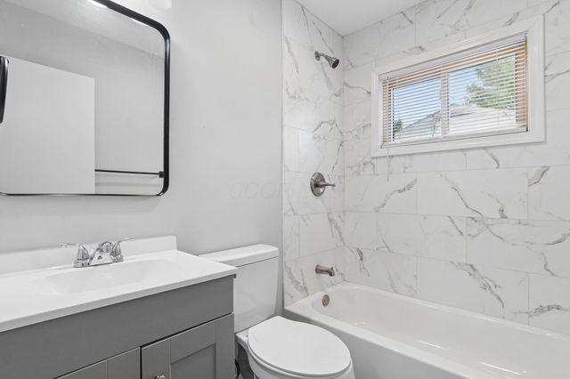3032 Fairwood Avenue, Columbus, OH 43207