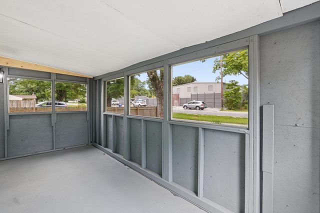 3032 Fairwood Avenue, Columbus, OH 43207