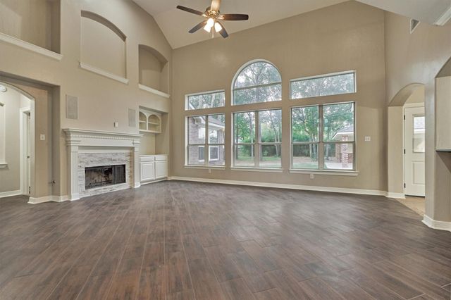 2311 Legends Peak Drive, Spring, TX 77386