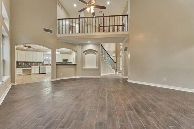 2311 Legends Peak Drive, Spring, TX 77386