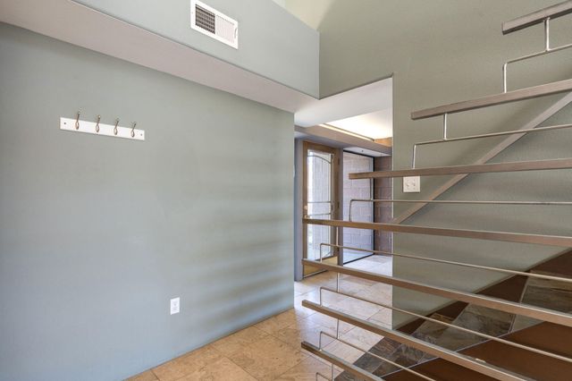 4103 Bay Court NE, Albuquerque, NM 87111