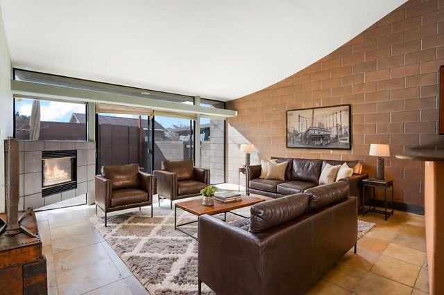 4103 Bay Court NE, Albuquerque, NM 87111