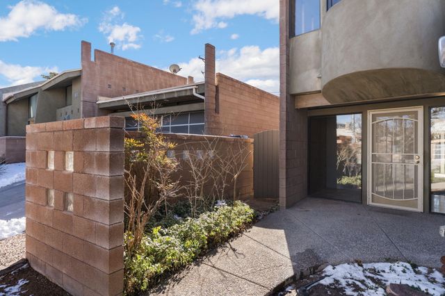 4103 Bay Court NE, Albuquerque, NM 87111