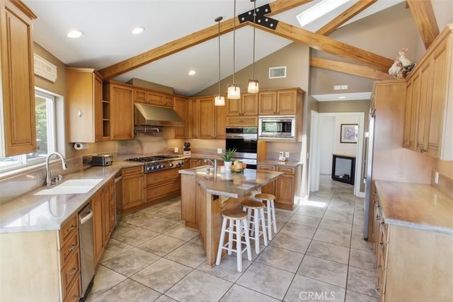 31233 Romero Canyon, Castaic, CA 91384