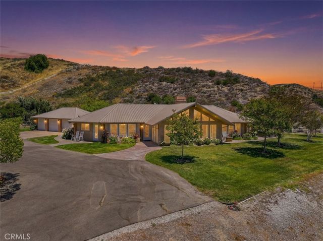 31233 Romero Canyon, Castaic, CA 91384
