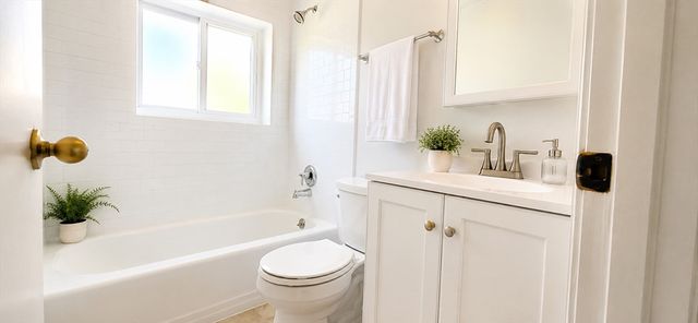 416 Belgrade Ave 46, Boston, MA 02132