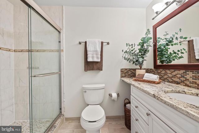 7580 WOODSTOWN DR, Springfield, VA 22153