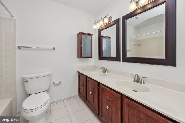 7580 WOODSTOWN DR, Springfield, VA 22153