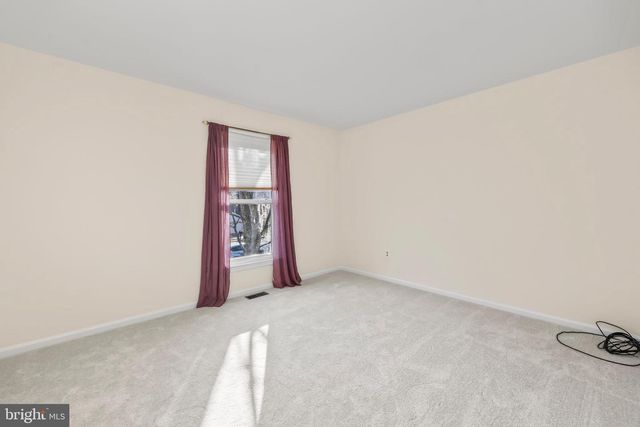 7580 WOODSTOWN DR, Springfield, VA 22153