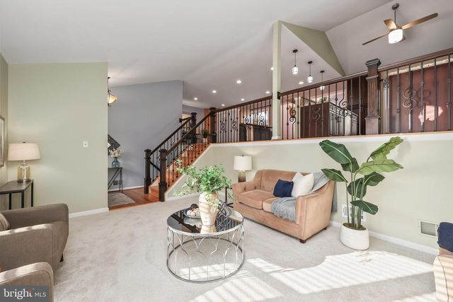 7580 WOODSTOWN DR, Springfield, VA 22153