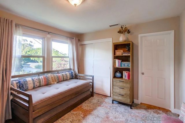 5438 Gilbert Dr A, San Diego, CA 92115