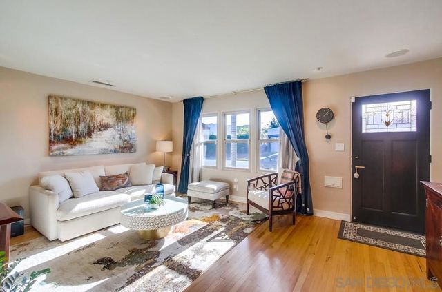 5438 Gilbert Dr A, San Diego, CA 92115