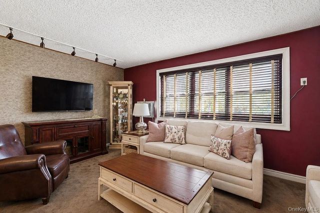 155-42 81st Street 119 CU, Howard Beach, NY 11414