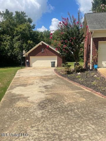 129 Keestone Drive, Senatobia, MS 38668