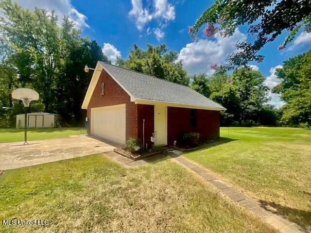 129 Keestone Drive, Senatobia, MS 38668