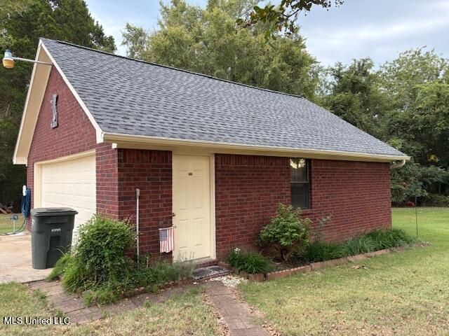 129 Keestone Drive, Senatobia, MS 38668