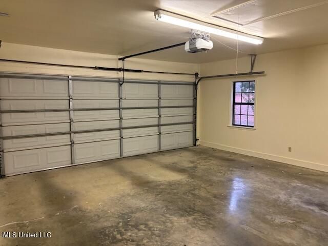 129 Keestone Drive, Senatobia, MS 38668