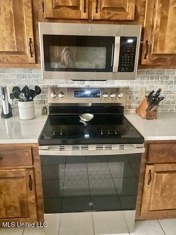129 Keestone Drive, Senatobia, MS 38668